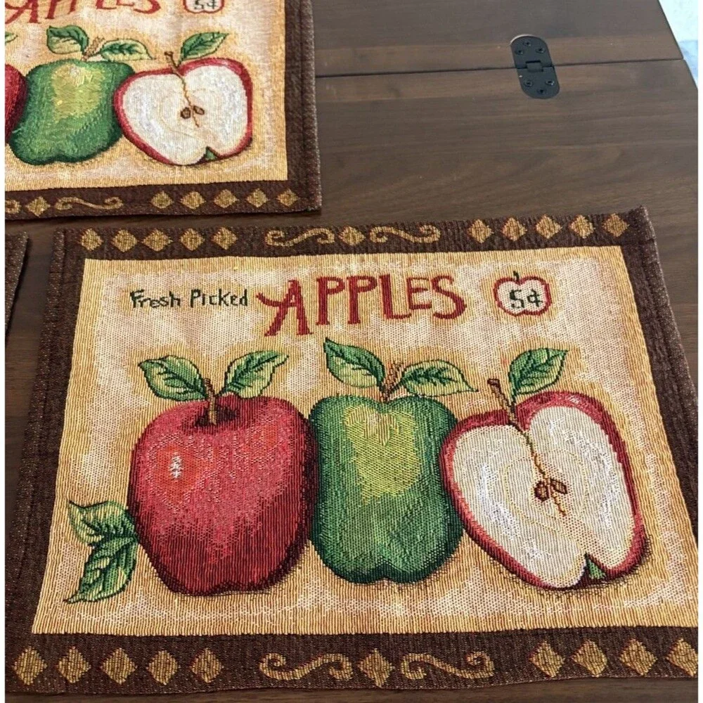 Vintage Table Placemats Apple Tapestry Cottagecore Set of 5 Granny Fresh Picked